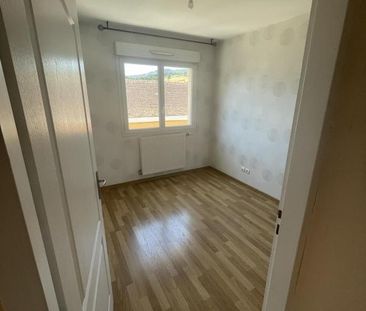 Location Appartement 3 pièces 72m² RUMILLY 74150 - Photo 2