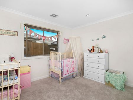 Beautiful Family Home! - Photo 3