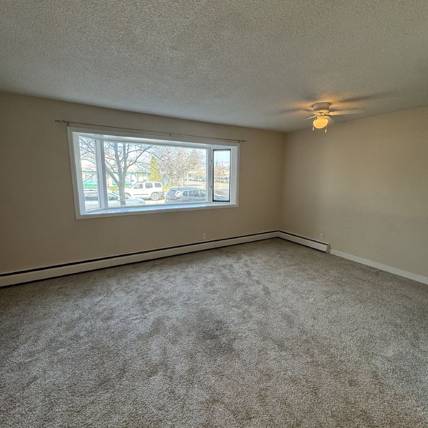 REDWOOD APARTMENTS - 3 - Photo 1