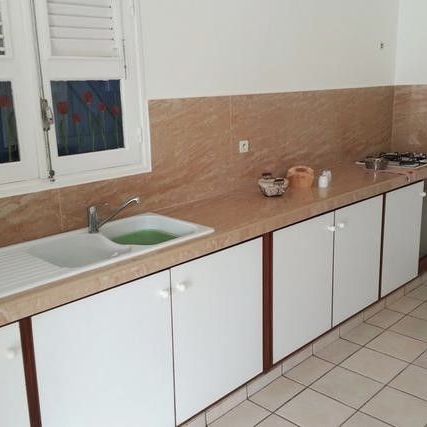 Location Maison 4 pièces 106m² - Photo 1