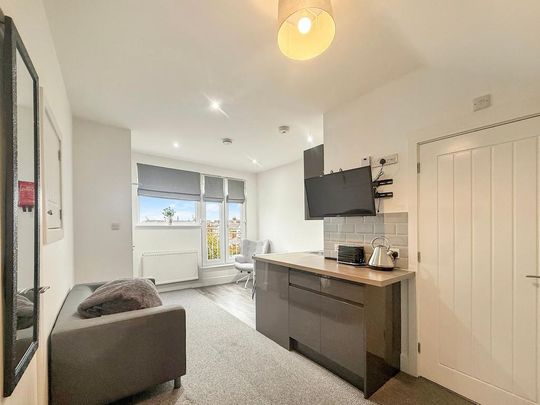 1 bedroom house of multiple occupation to rent - Photo 1