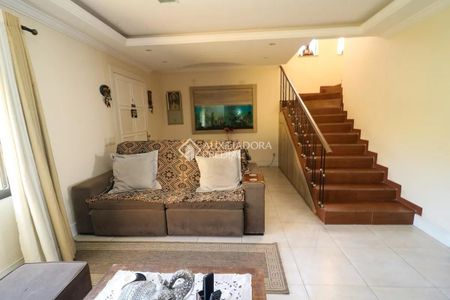 Casa com 3 quartos e 308m² para alugar em Partenon, Porto Alegre. - Photo 3