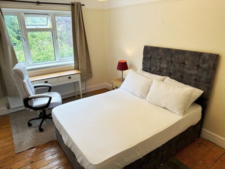 Room in a Shared House, Ellington Road, N10 - Photo 3