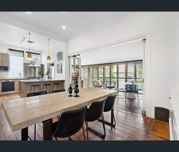 Modern Queenslander Retreat with Versatile Home Office - Photo 5