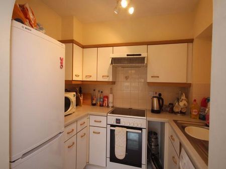 1 bedroom flat to rent - Photo 5