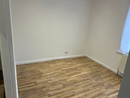 Studio Flat, Leigham Court Road, SW16 - Photo 2