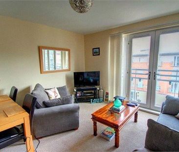 2 bedroom apartment to rent - Photo 2