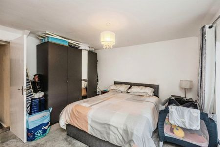 Dinas Street, Plasmarl, SWANSEA - Photo 4