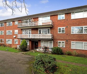 Lovelace Gardens, Surbiton, KT6 - Photo 6