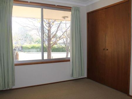 Tidy Two-Bedroom Unit in Peaceful Location - Photo 4