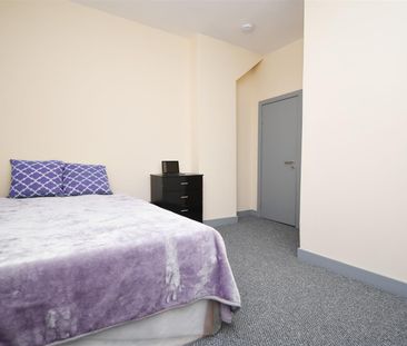 1 bed house share to rent in Renshaw Street, Burnley, BB10 - Photo 5