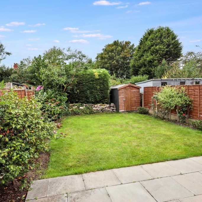 4 bedroom detached house to rent - Photo 1