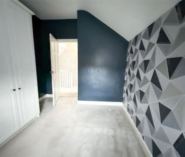 3 bedroom end of terrace house to rent - Photo 5