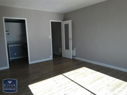 Location Appartement 1 pièce 31m² ST NAZAIRE 44600 - Photo 1