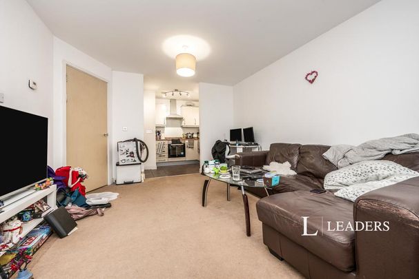 1 bedroom flat to rent - Photo 1