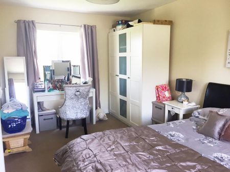 3 bedroom detached house to rent - Photo 4