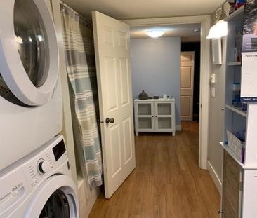 Upper Unit – Beautiful Carriage Home - Photo 6