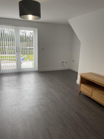 3 bedroom detached house to rent - Photo 4