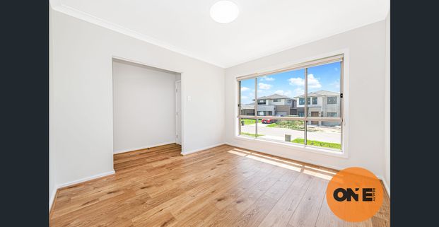 #4BEDROOM HOUSE #FAMILY HOME - Photo 1