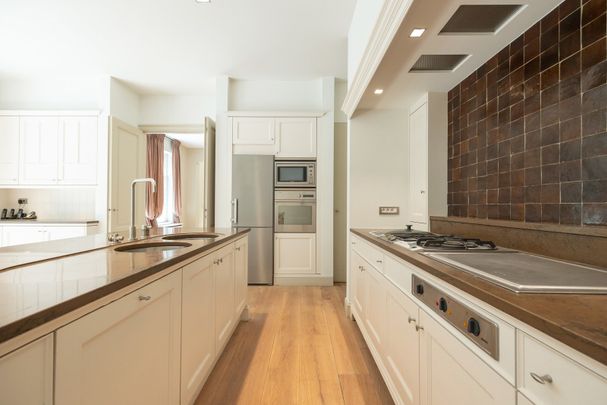 LUXUEUZE VILLA MET HOOGWAARDIGE AFWERKING - Foto 1