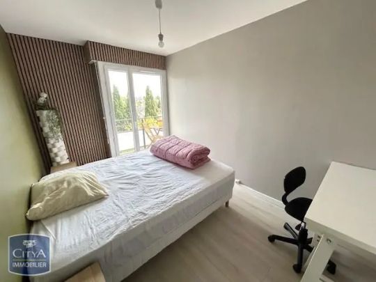 Appartement à louer 4 pièces 76.05m² - Photo 1