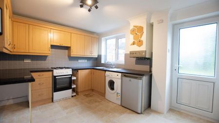 2 bedroom terraced house to rent - Photo 5