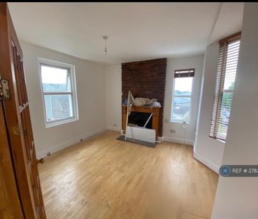 2 bedroom maisonette to rent - Photo 3