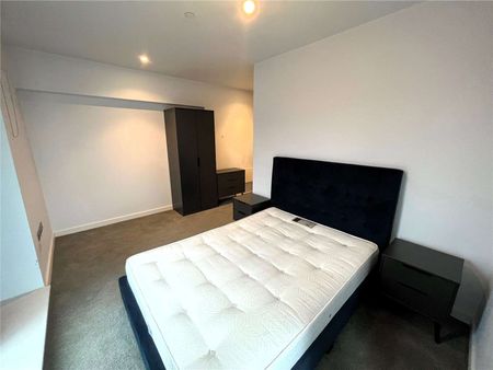 Furnished One Double Bedroom Apartment in the Axis Tower Development. - Photo 4