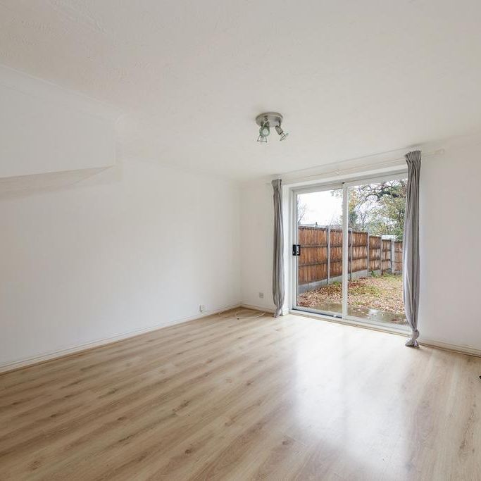 2 bedroom terraced house to rent - Photo 1