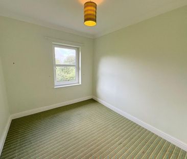 4 bedroom detached house to rent - Photo 3