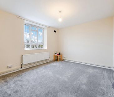 4 bedroom apartment to rent - Photo 2