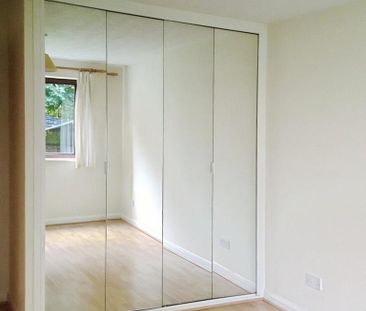 1 bedroom ground floor flat to rent - Photo 2