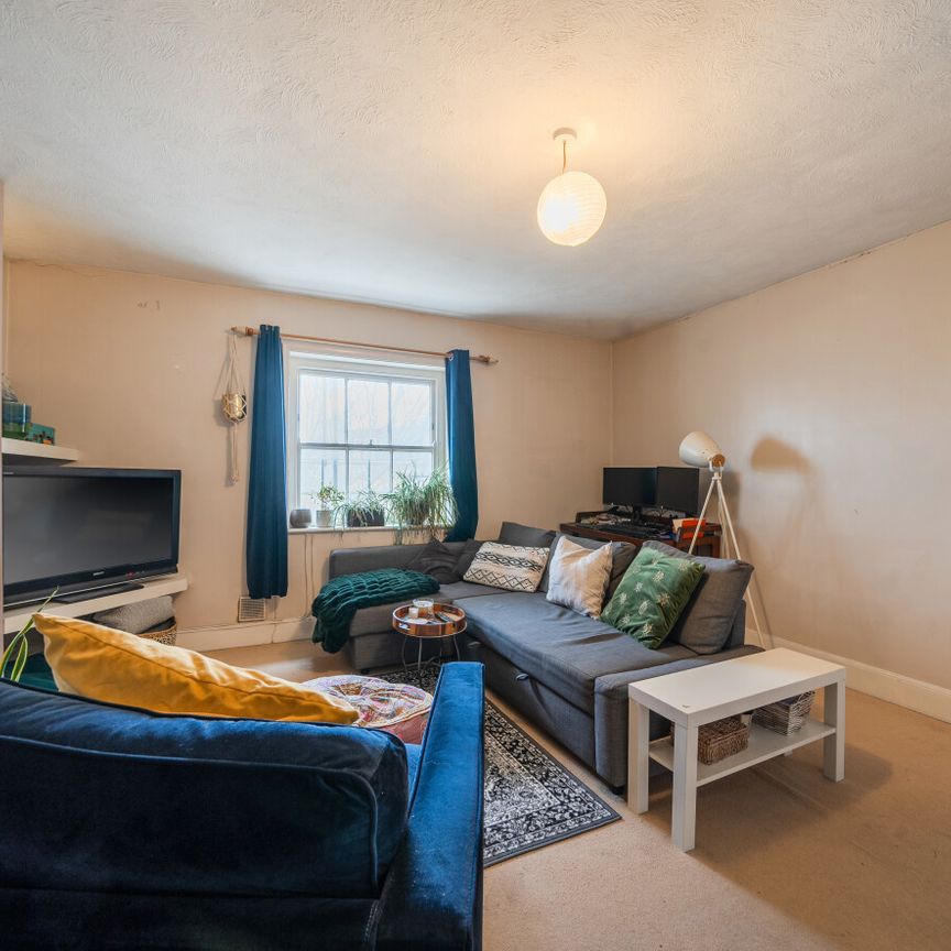2 bedroom apartment to rent - Photo 1