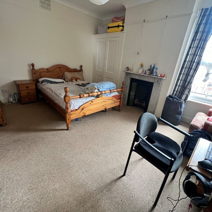 3 bedroom apartment to rent - Photo 1