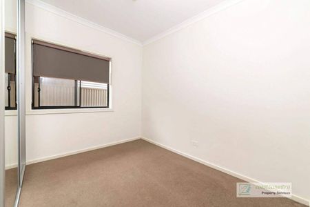 Low Maintenance Family Home - Photo 5