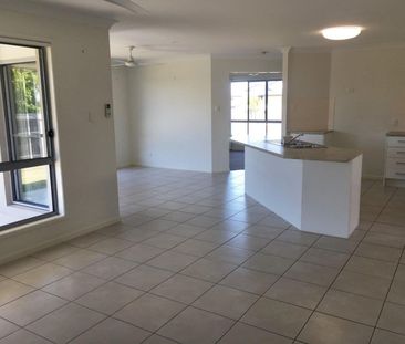 FAMILY HOME IN BEACONSFIELD HEIGHTS - Photo 1