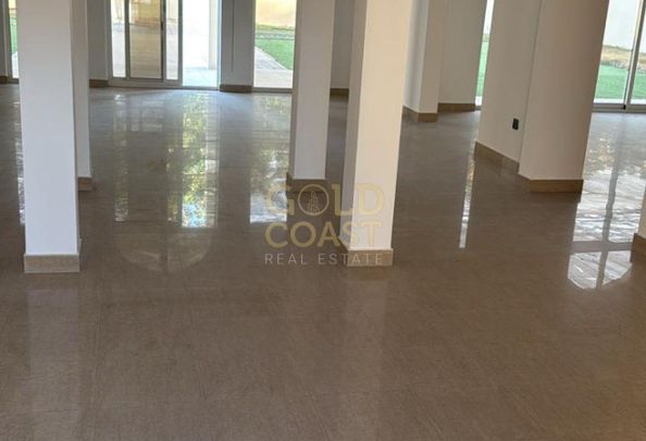 7BR Villa w/ Majlis-Private Garden,Prime Al Barsha - Photo 1