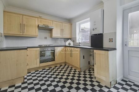 2 bedroom terraced house to rent - Photo 2