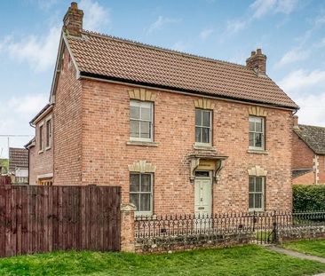 4 bedroom detached house to rent - Photo 1