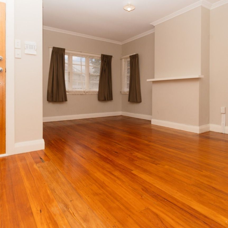 3 Bedroom brick and tile beauty - Photo 1