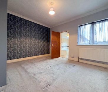 2 bedroom end of terrace house to rent - Photo 5