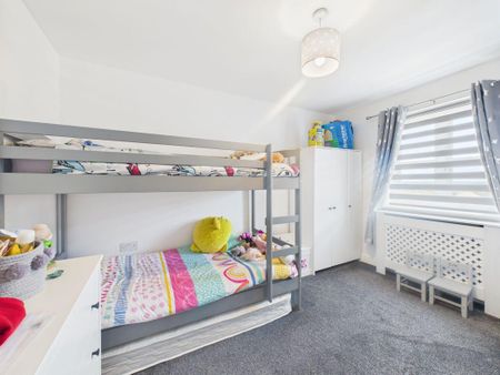 4 bed town house to rent in DH8 - Photo 4