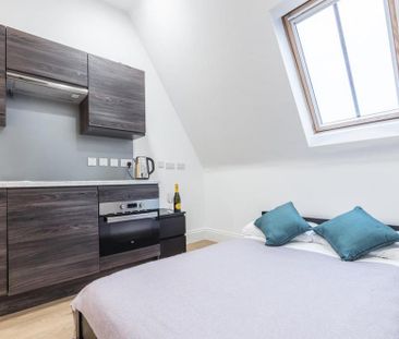 Studio to rent - Photo 1