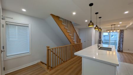 For Lease - 2500 Hill Rise Court Unit# 121, Oshawa, Ontario - Photo 3