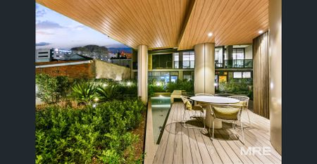 Designer apartment with resort style facilities - Photo 4