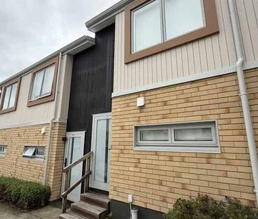 This neat and tidy 2-bedroom - Photo 5