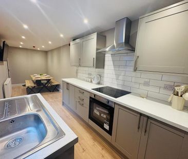 1 bedroom house of multiple occupation to rent - Photo 6
