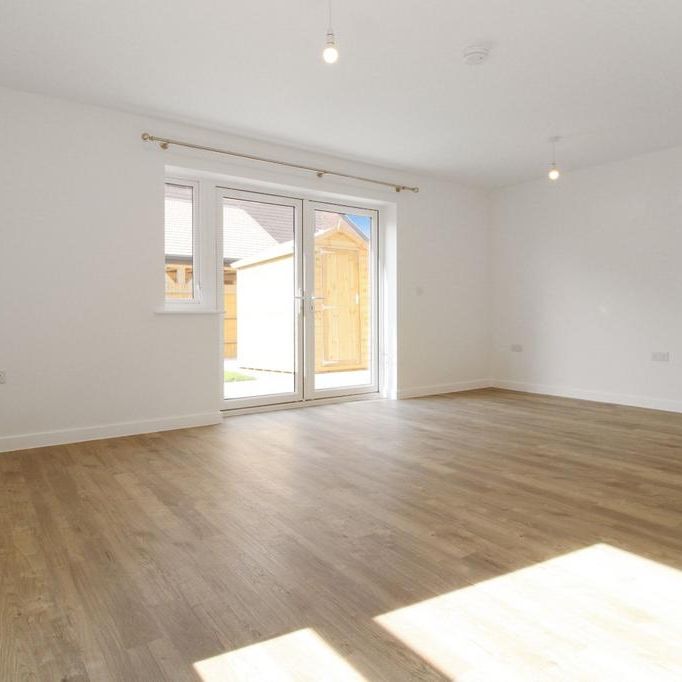 3 bedroom end of terrace house to rent - Photo 1