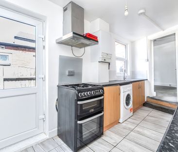 4 Bed Terraced House, Pretoria Road, N17 - Photo 6
