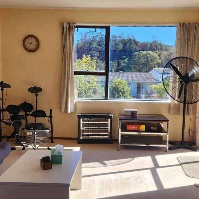 Charming 3BR Ranui Home - Sunset & Big backyard - Photo 1